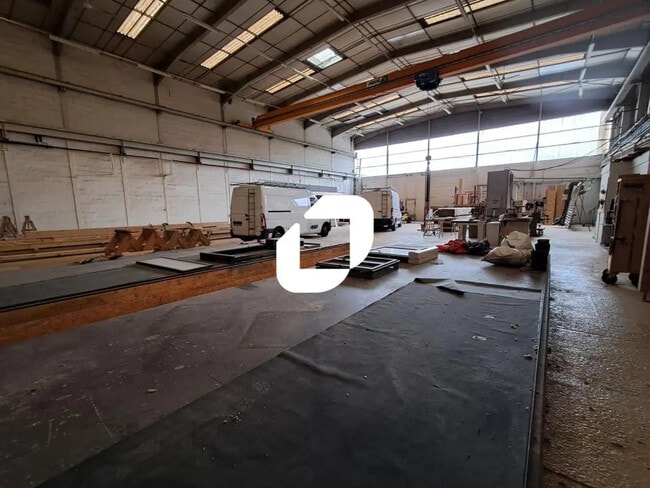 Plus de détails pour 151 Rue Des Famards, Fretin - Bureau, Local d'activités à louer