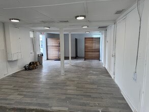 208 4th St, Fort Myers, FL à louer Photo intérieure– Image 1 sur 1