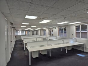 Bureau dans Madrid, Madrid à louer Plan d’étage– Image 1 sur 5
