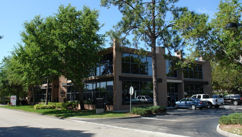 12670 New Brittany Blvd, Fort Myers, FL à vendre - Photo principale – Image 2 sur 8