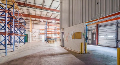 77 Servistar Industrial Way, Westfield, MA à vendre Photo intérieure– Image 1 sur 1