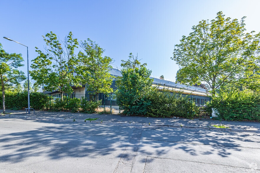 34 Avenue Du 8 Mai 1945, Villeneuve-la-Garenne à louer - Photo de l’immeuble – Image 2 sur 3