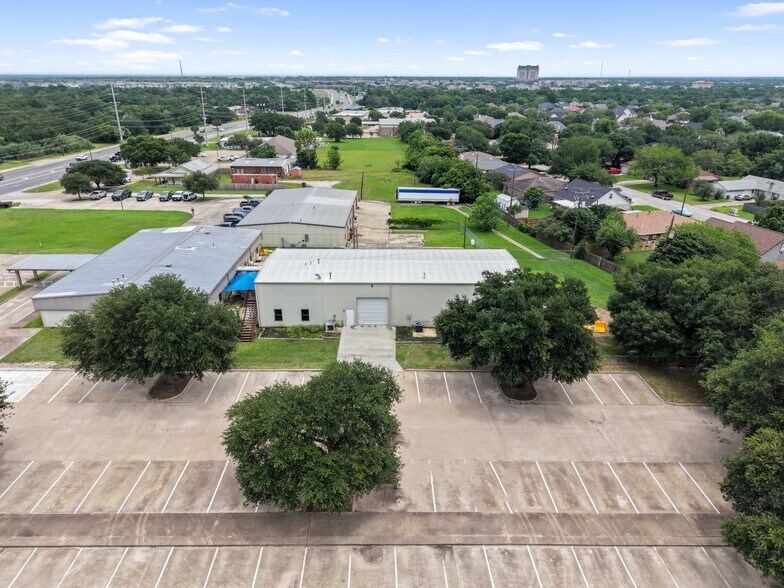 4232 Boonville Rd, Bryan, TX à louer - Photo de l’immeuble – Image 2 sur 13