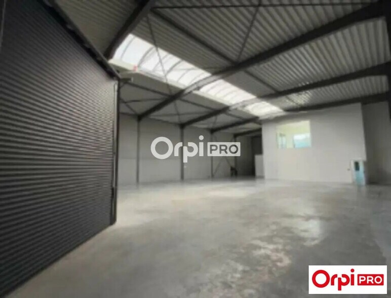 Local d’activités dans Roncq à louer - Photo intérieure – Image 2 sur 11