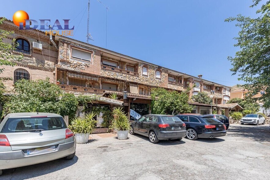 Local commercial dans Cenes de la Vega, Granada à vendre - Photo de l’immeuble – Image 3 sur 40