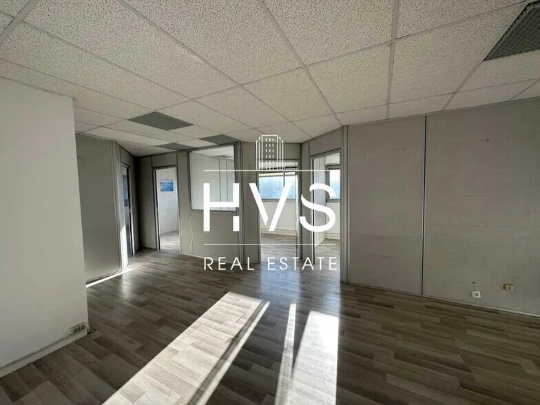 Bureau dans Aix-en-Provence à louer - Photo de l’immeuble – Image 2 sur 5