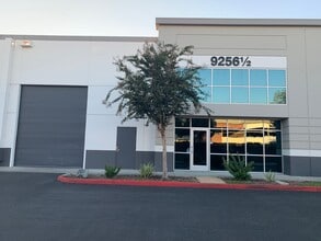 9220-9268 Hall Rd, Downey, CA à louer Photo de l’immeuble– Image 1 sur 8