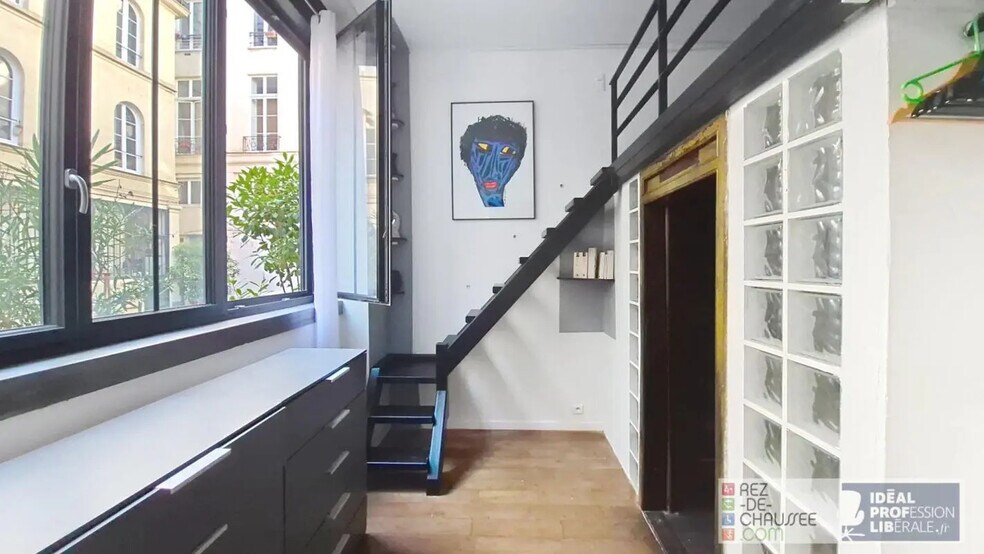 Bureau dans Paris à vendre - Photo de l’immeuble – Image 3 sur 13