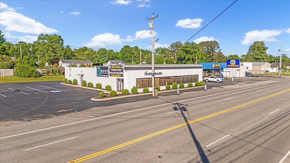 421 N Broadway, Portland, TN à vendre - Photo de l’immeuble – Image 2 sur 36