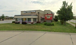 Plus de détails pour 3220 Iowa St, Lawrence, KS - Local commercial à vendre