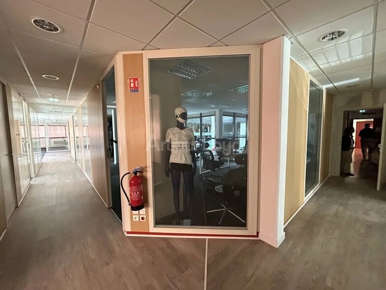 Bureau dans Laxou à louer - Photo de l’immeuble – Image 2 sur 8