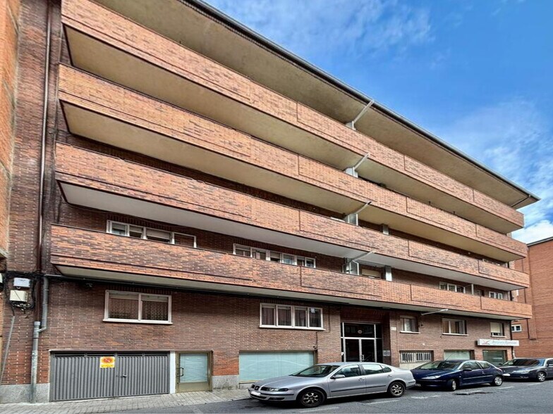 Immeuble residentiel dans Ávila, Ávila à vendre - Photo de l’immeuble – Image 2 sur 2