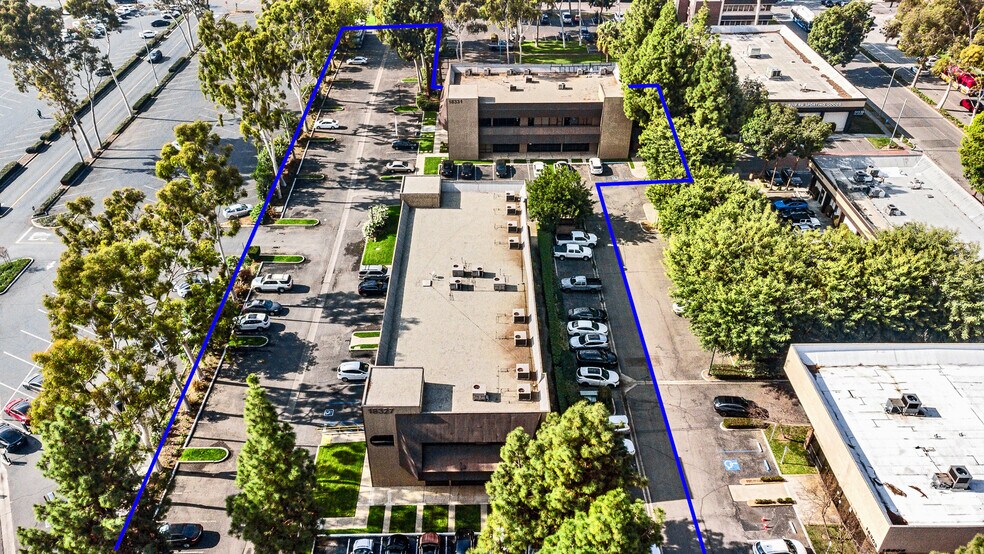 18331 Gridley Rd, Cerritos, CA à vendre - Photo de l’immeuble – Image 3 sur 85