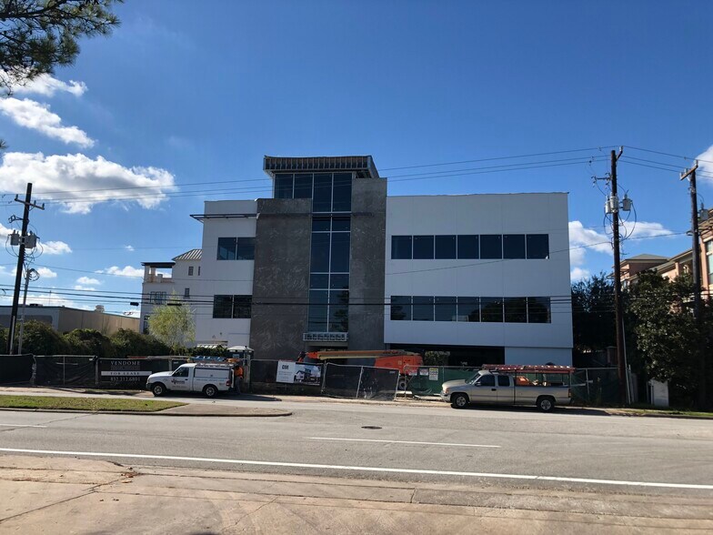 1201 N Post Oak Rd, Houston, TX à vendre - Photo de l’immeuble – Image 2 sur 22