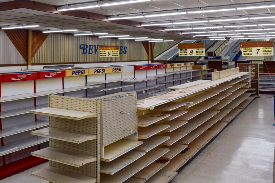 202 Doctor Donnie H Jones Jr Blvd W, Princeton, NC à louer - Photo de l’immeuble – Image 2 sur 23