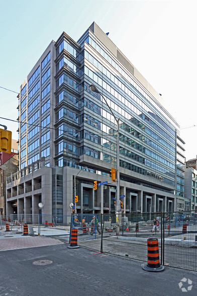 129-131 Queen St, Ottawa, ON à louer - Photo de l’immeuble – Image 2 sur 4