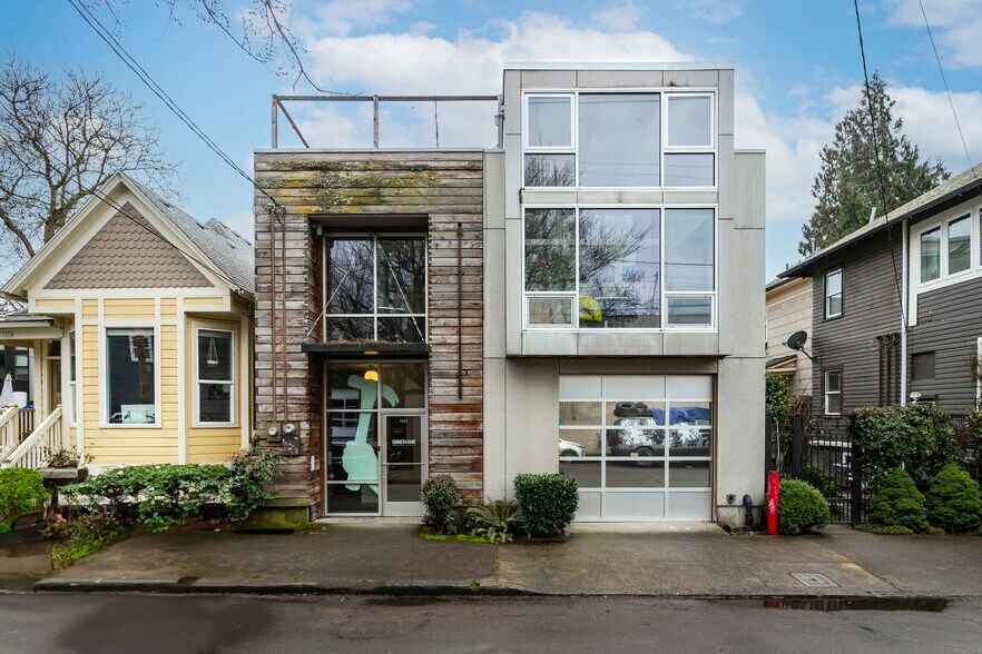 1020 SE Harrison St, Portland, OR à vendre - Photo de l’immeuble – Image 2 sur 23