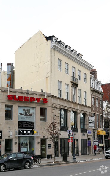 1635 Connecticut Ave NW, Washington, DC à louer - Photo de l’immeuble – Image 1 sur 5