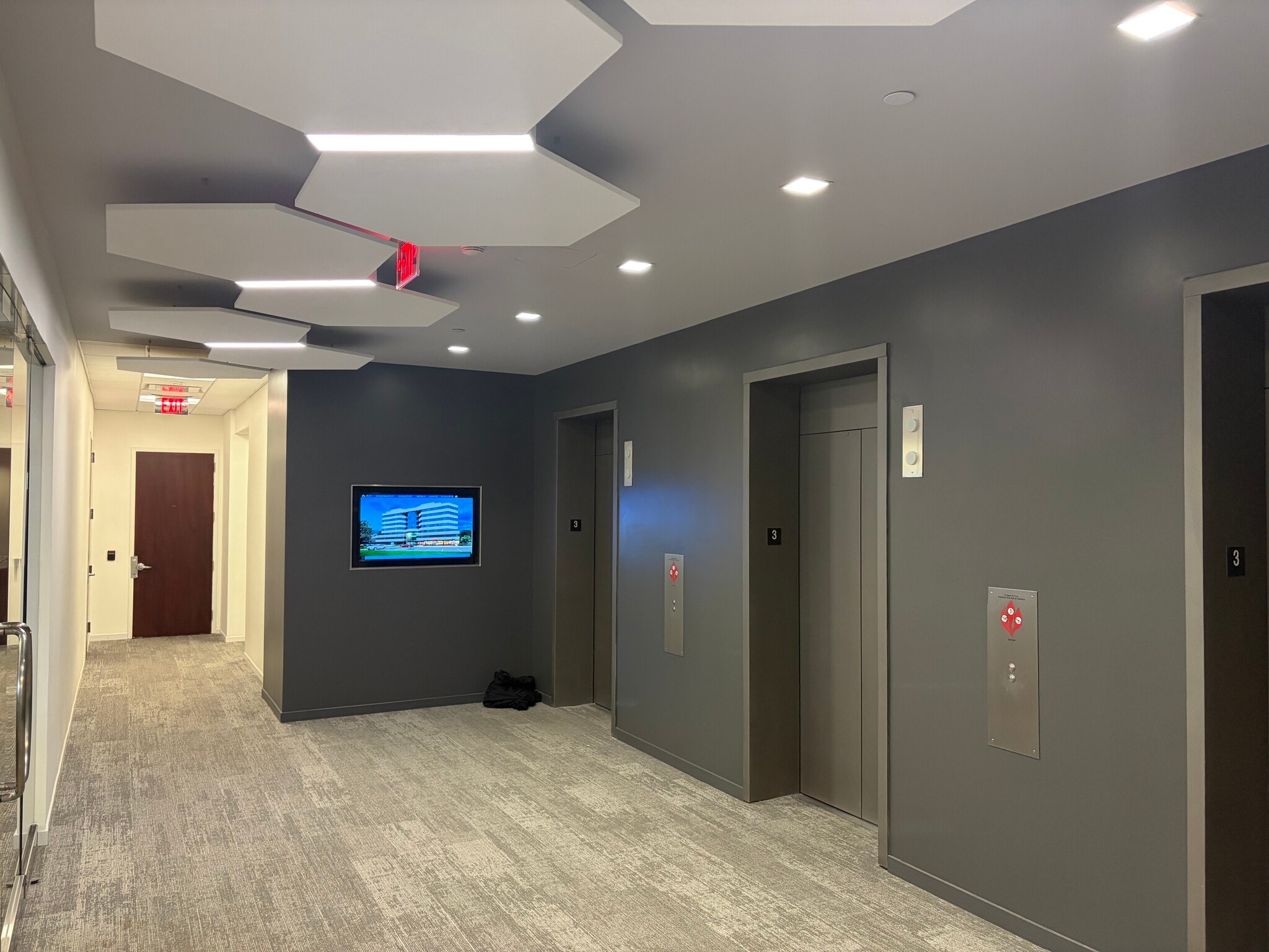 8521 Leesburg Pike, Vienna, VA à louer Photo intérieure– Image 1 sur 7