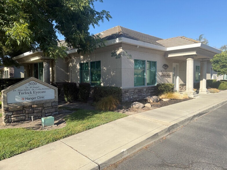 2020 Colorado Ave, Turlock, CA à vendre - Photo de l’immeuble – Image 3 sur 24