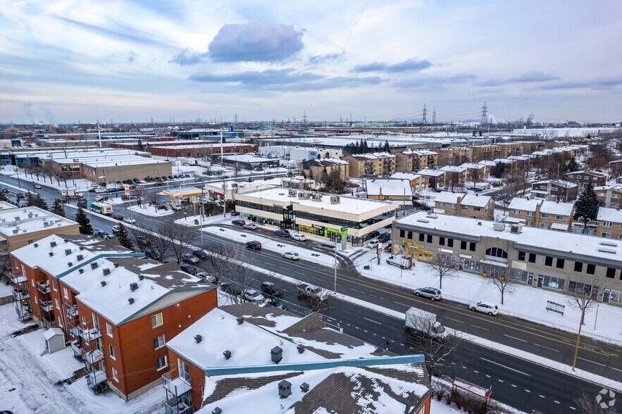 9030-9056 Boul Maurice-Duplessis, Montréal, QC à louer - Aérien – Image 2 sur 4