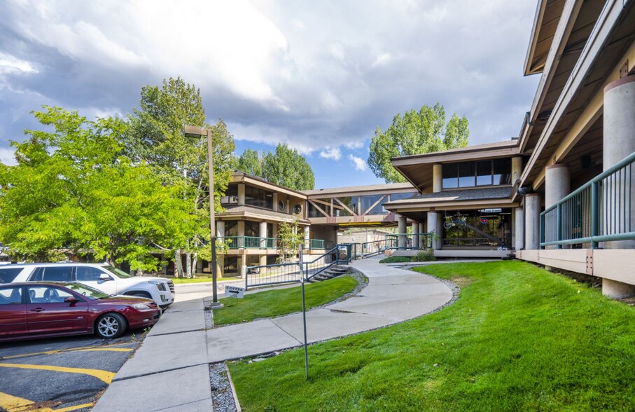 1500 Kearns Blvd, Park City, UT à louer - Photo de l’immeuble – Image 3 sur 10