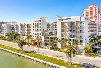 Plus de détails pour 309 Coronado Dr, Clearwater Beach, FL - Local commercial à louer