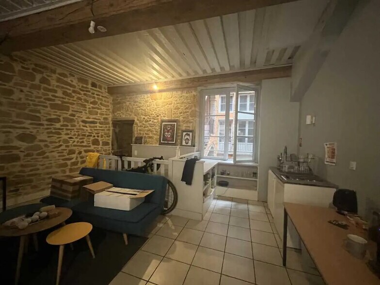 Bureau dans Lyon à louer - Photo de l’immeuble – Image 2 sur 8