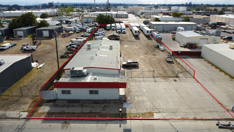 3010 Fairhaven Dr, Bakersfield, CA à louer - Photo de l’immeuble – Image 3 sur 5