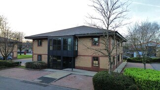 Plus de détails pour 15 Moorfield Clos, Yeadon - Bureau à vendre