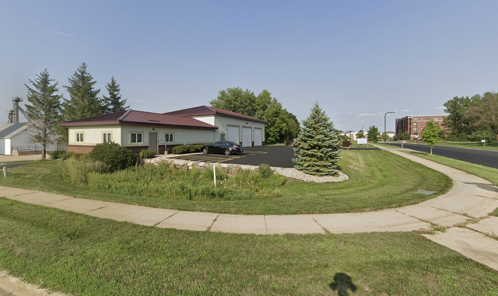 8 Assets for Sale- Price Reduced! portefeuille de 8 biens à vendre sur LoopNet.fr - Photo de l’immeuble – Image 2 sur 8