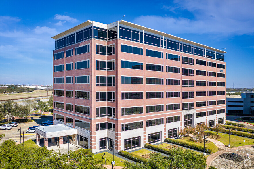 13131 Dairy Ashford Rd, Sugar Land, TX à louer - Photo de l’immeuble – Image 1 sur 10