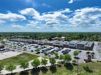 Plus de détails pour 1017 W Lane Rd, Machesney Park, IL - Local commercial à louer