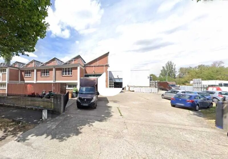 Bureau dans Villeneuve-la-Garenne à louer - Photo de l’immeuble – Image 1 sur 2