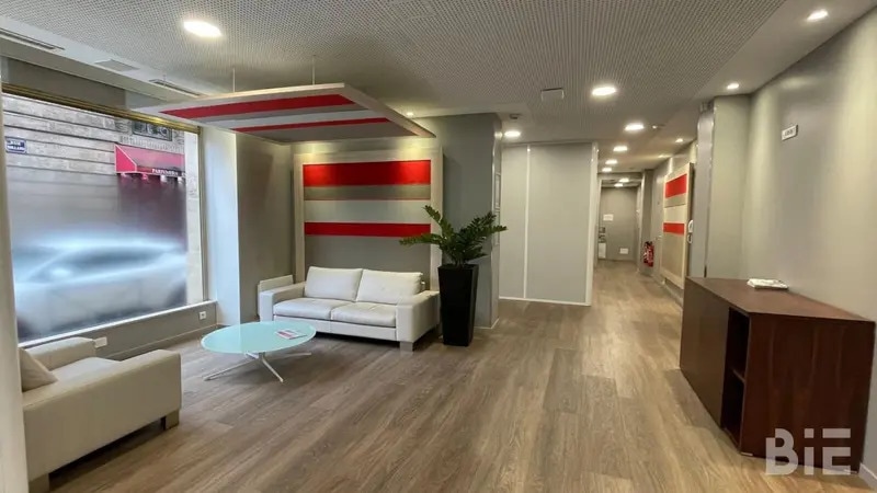 25 Cours Georges Clémenceau, Bordeaux à louer - Photo intérieure – Image 3 sur 15