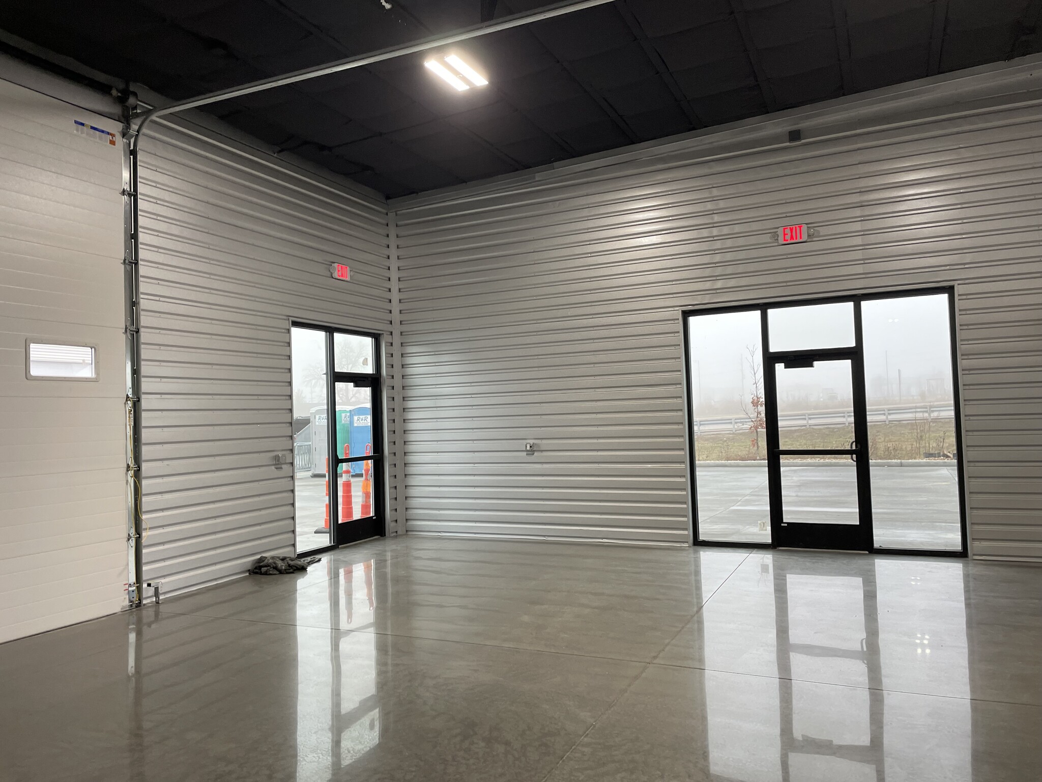 540-570 N Service Rd, Saint Peters, MO à louer Photo intérieure– Image 1 sur 9
