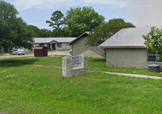 Plus de détails pour 510 E Hayes St, Savoy, TX - Logement à vendre