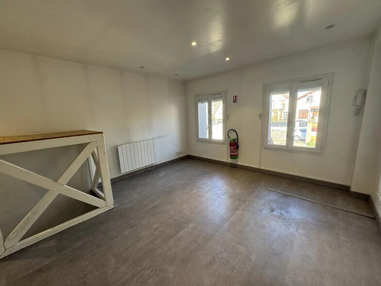 25 Rue Pasteur, Bezons à louer - Photo de l’immeuble – Image 3 sur 18
