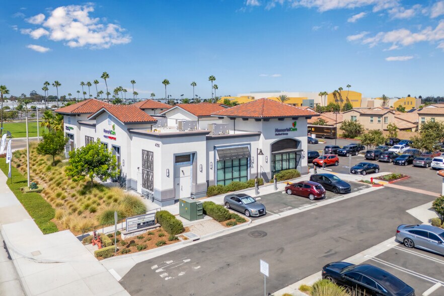 4755 Katella Ave, Cypress, CA à vendre - Photo de l’immeuble – Image 2 sur 6