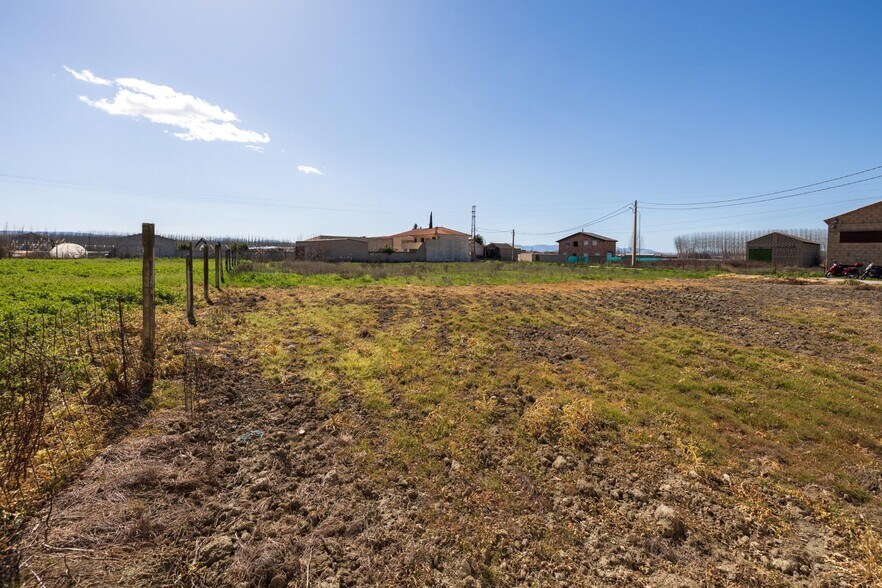 Terrain dans Fuente Vaqueros, Granada à vendre - Photo de l’immeuble – Image 1 sur 21