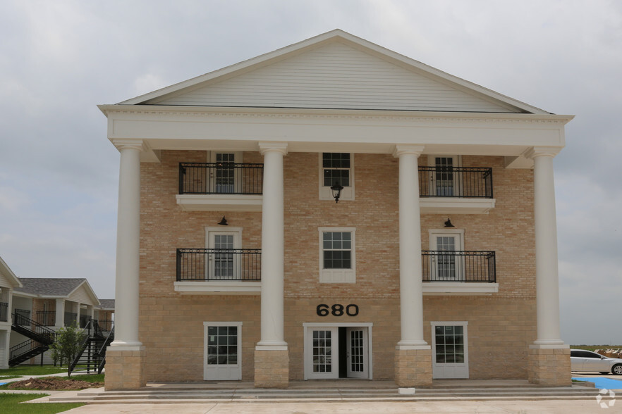 680 E Ocean Blvd, Los Fresnos, TX à louer - Photo de l’immeuble – Image 2 sur 23
