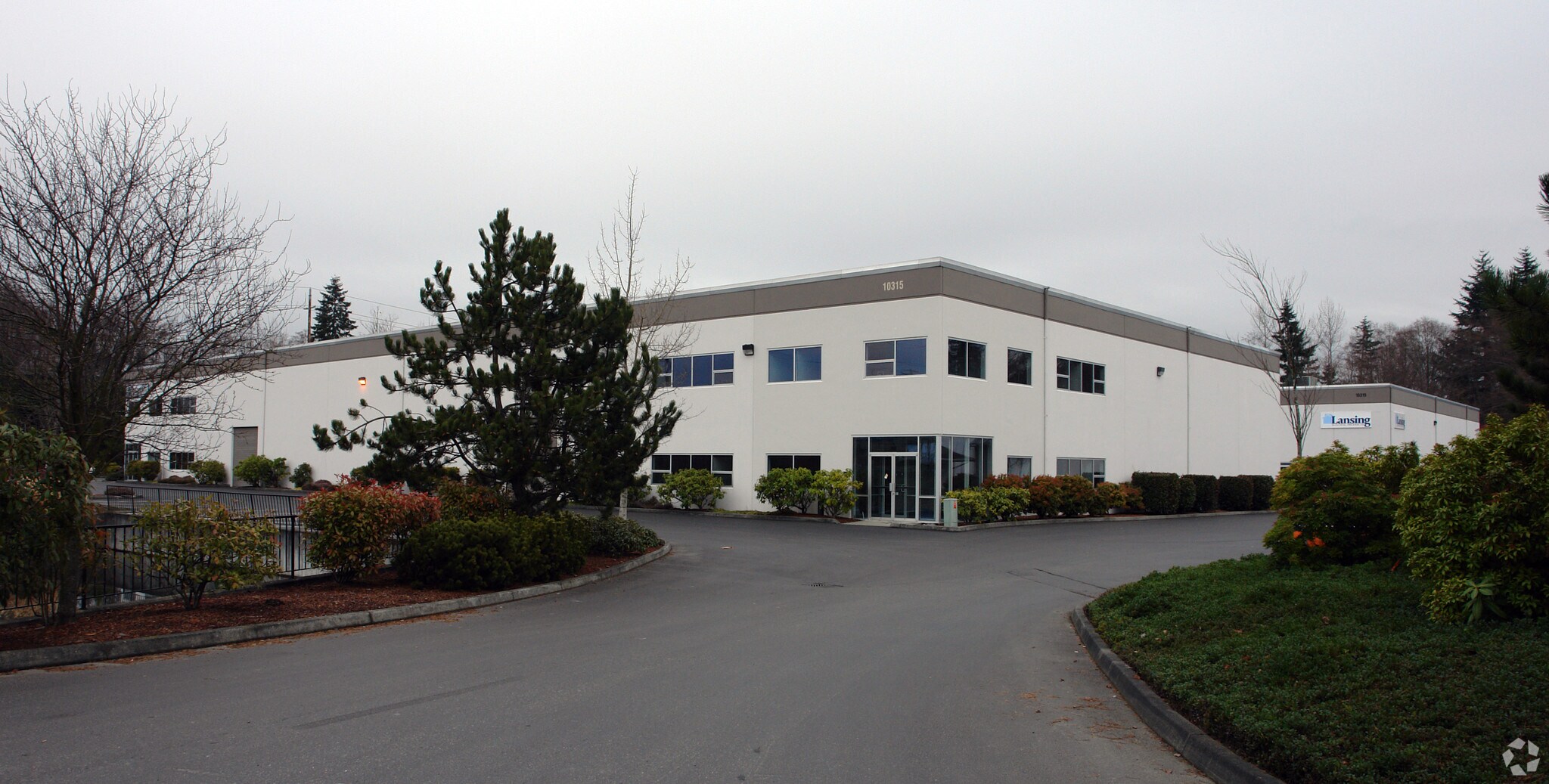 10315 Airport Rd, Everett, WA à louer Photo principale– Image 1 sur 3