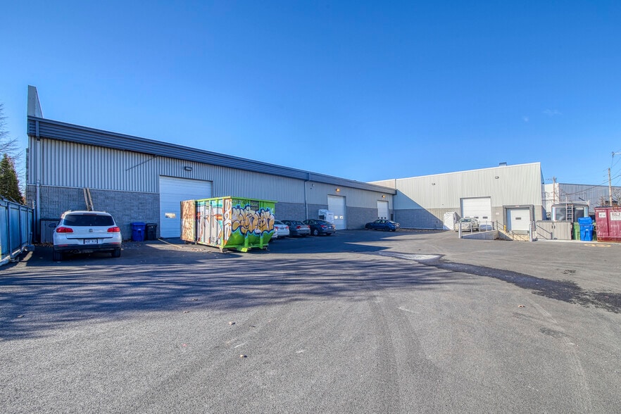 525 Rue Sagard, St-Bruno-de-Montarville, QC à louer - Photo de l’immeuble – Image 2 sur 19