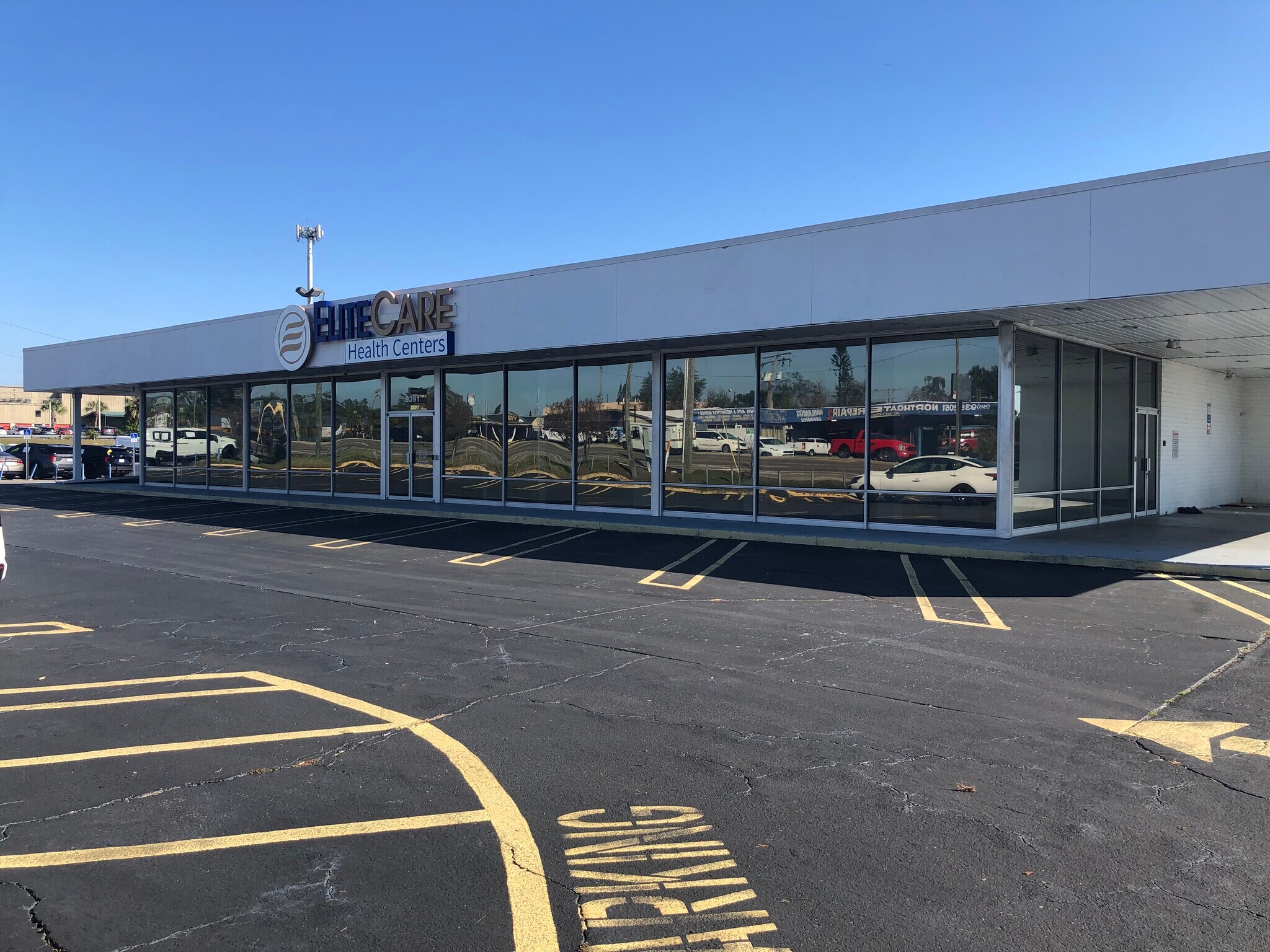 9391 N Florida Ave, Tampa, FL à vendre Photo de l’immeuble– Image 1 sur 18