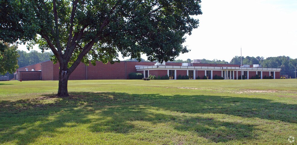6030 US Highway 301 N, Elm City, NC à louer - Photo principale – Image 1 sur 15