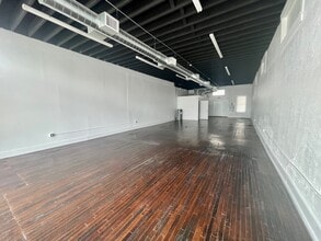 1427 N Austin St, Seguin, TX à louer Photo intérieure– Image 1 sur 9