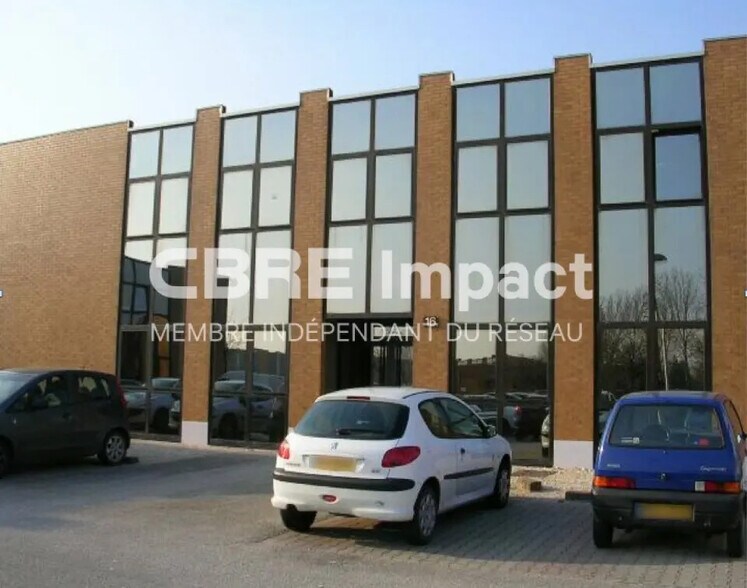 Bureau dans Quetigny à louer - Photo de l’immeuble – Image 1 sur 3