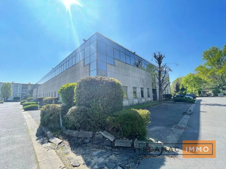 17 Avenue Du Parc, 91380 Chilly-Mazarin, Chilly-Mazarin à louer - Photo de l’immeuble – Image 1 sur 9