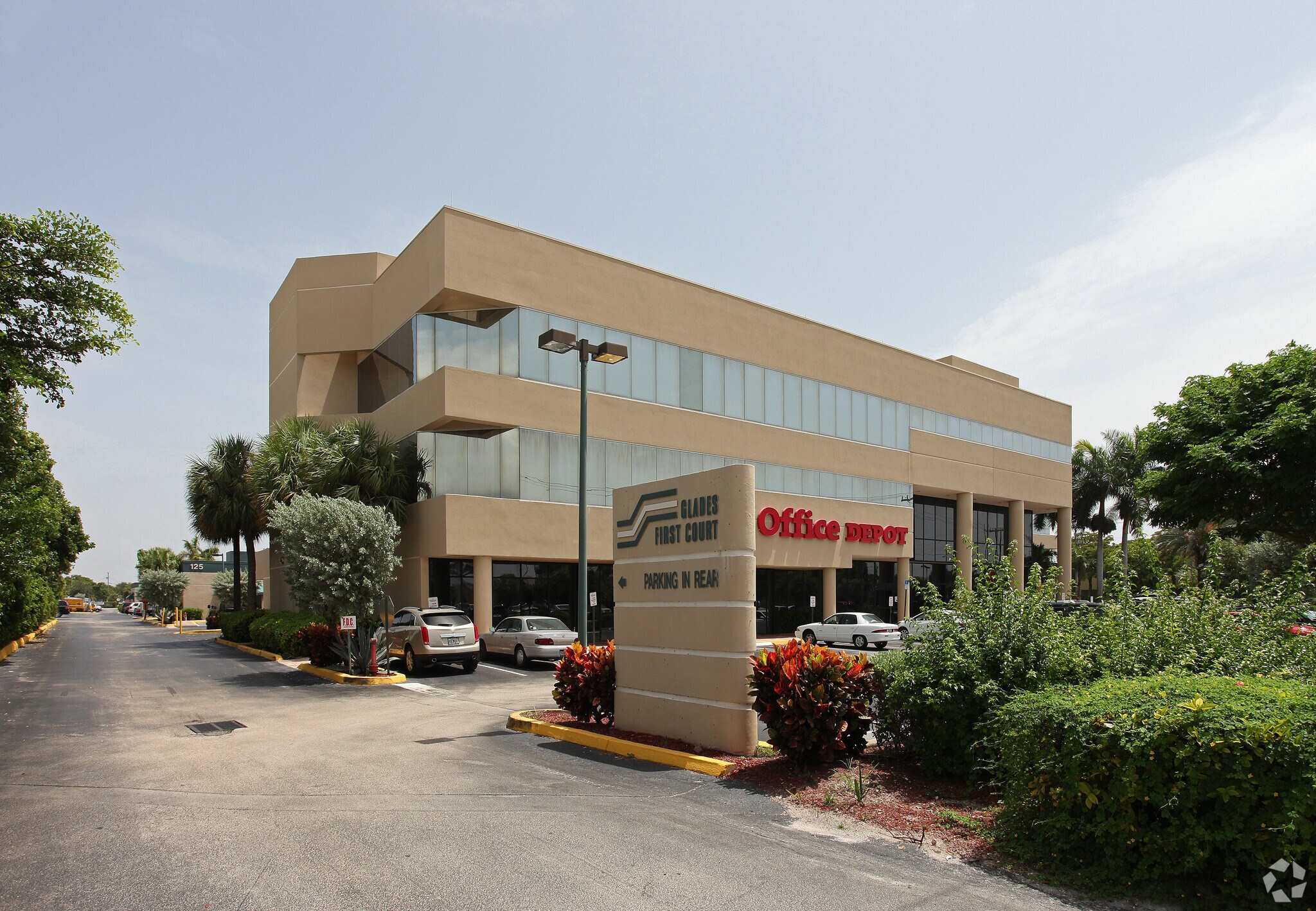 123 NW 13th St, Boca Raton, FL à louer Photo principale– Image 1 sur 7