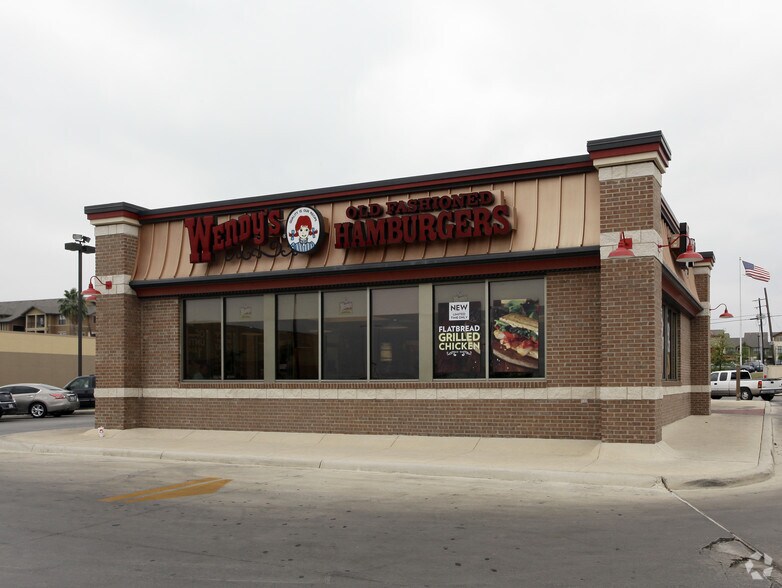 1410 Austin Hwy, San Antonio, TX à louer - Photo de l’immeuble – Image 2 sur 6